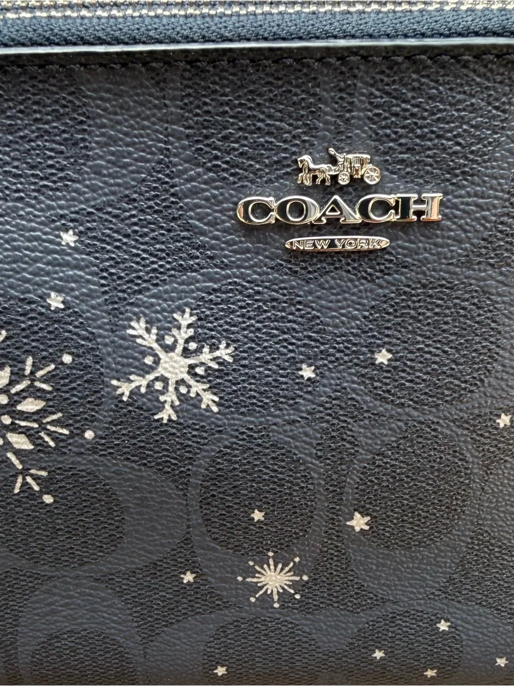 Coach Corner Zip Wristlet Black Signature Snowflake Star Print H2081